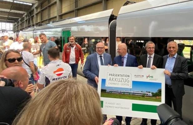 Компания Alstom и транспортное управление Центральной Саксонии представили новый электрический поезд на аккумуляторных батареях в Германии