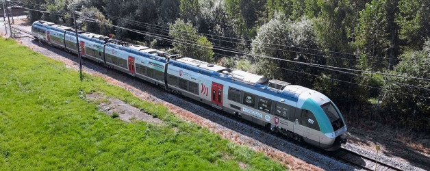 SNCF и Alstom показали первый региональный электропоезд с тяговыми аккумуляторами