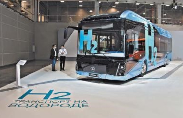 Автобус выпустит пар