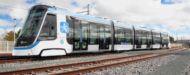 Alstom поставила в Париж первый вагон трамвая Citadis X05 для линии Т1